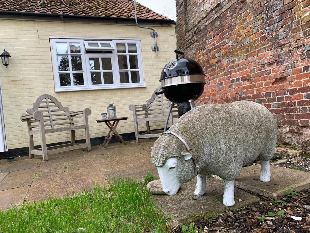 הוילה Watton Hidden Gem In Heart Of Breckland מראה חיצוני תמונה